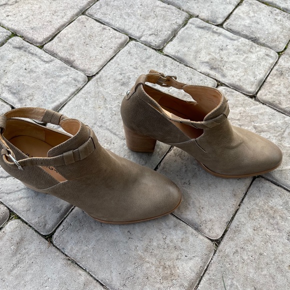 Via Spiga Taupe Bootie - Picture 11 of 11